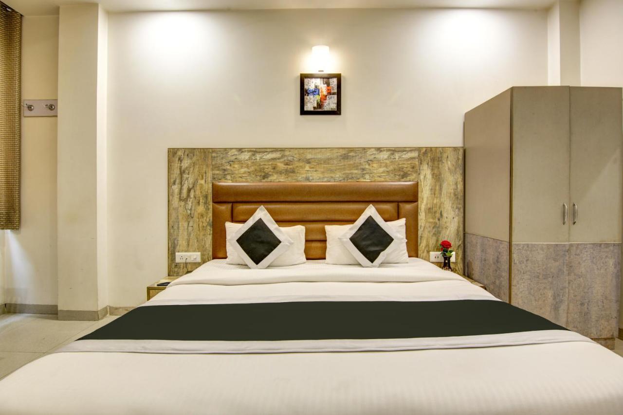 Gracious By Vishesh Hotels & Home Stay Нью-Дели Экстерьер фото